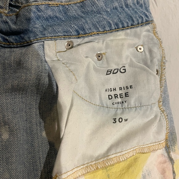 30 waist BDG retro colour splashed jean shorts - Picture 2 of 3